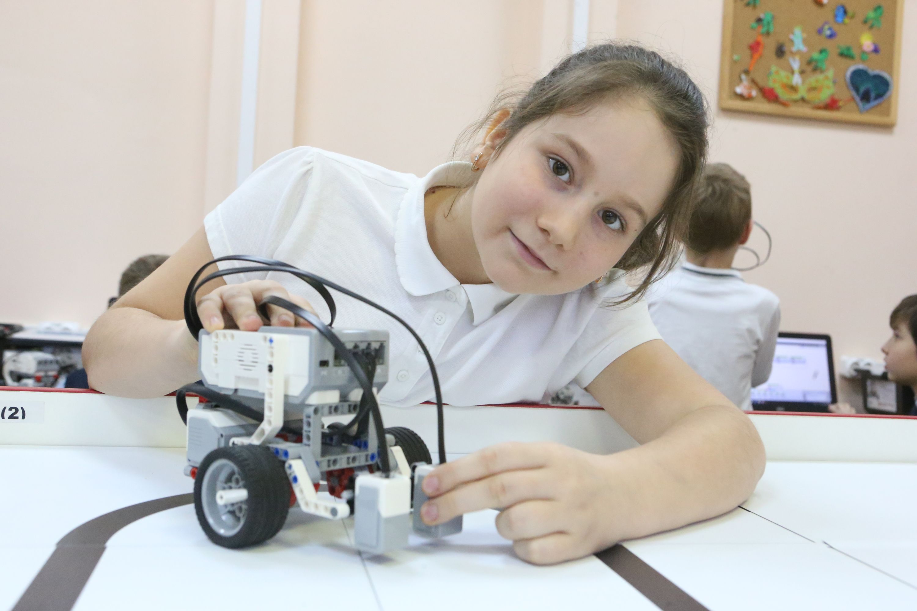 Юные изобретатели из Троицка создают роботов