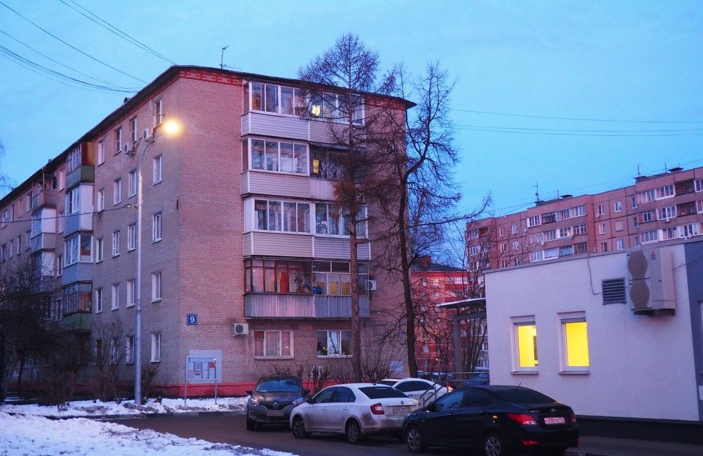 Улица в поселке Знамя Октября в Рязановском стала светлее