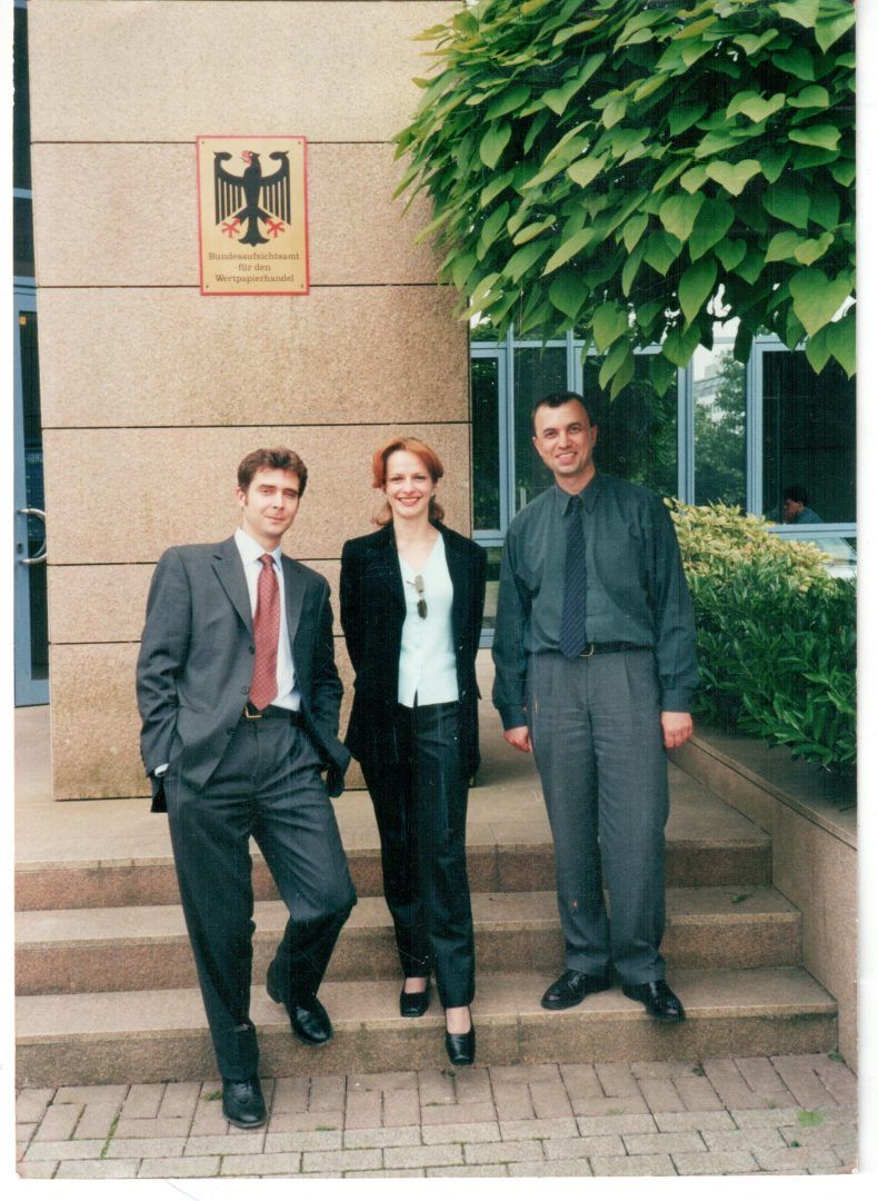 2001 год, Берлин. Лада Платонова с коллегами из федерального ведомства по надзору за торговлей ценными бумагами. Фото из личного архива
