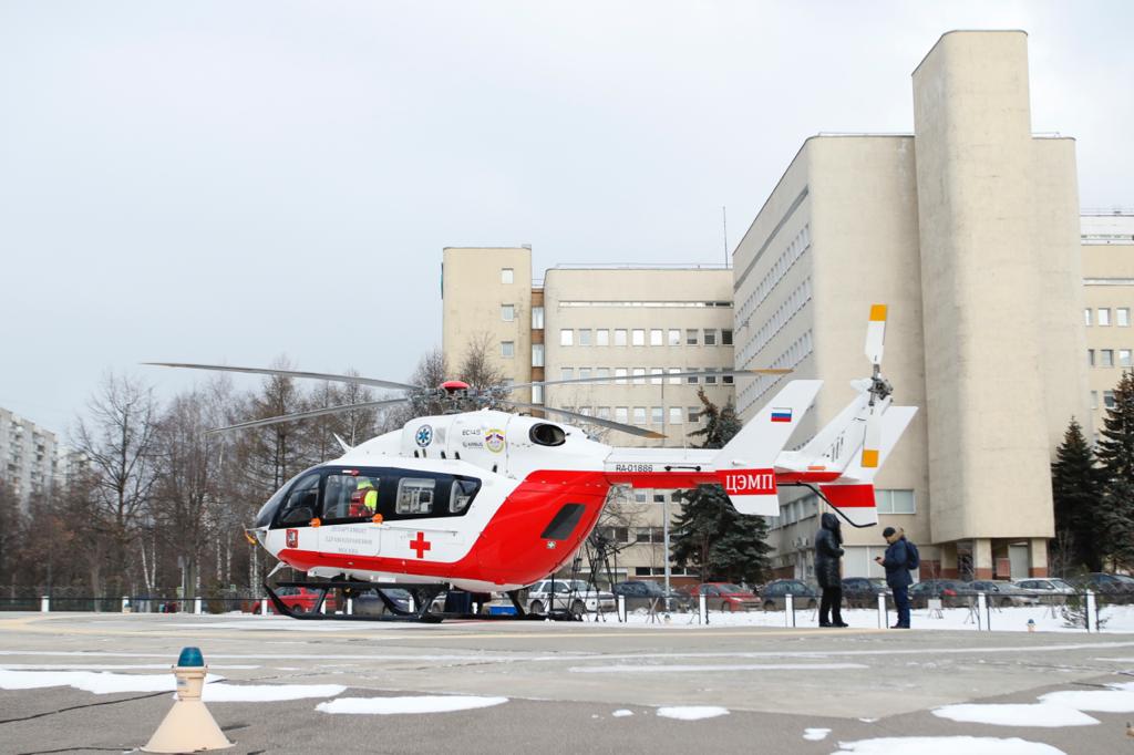 Жителя Новой Москвы санитарный вертолет доставил в больницу Кленовского