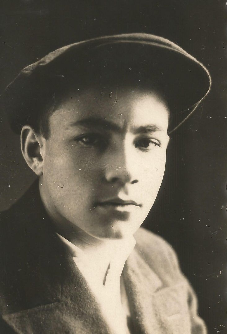В 1942 году Геннадия Петрова направили на учебу в Хабаровское военно-пехотное училище. Фото: из семейного архива