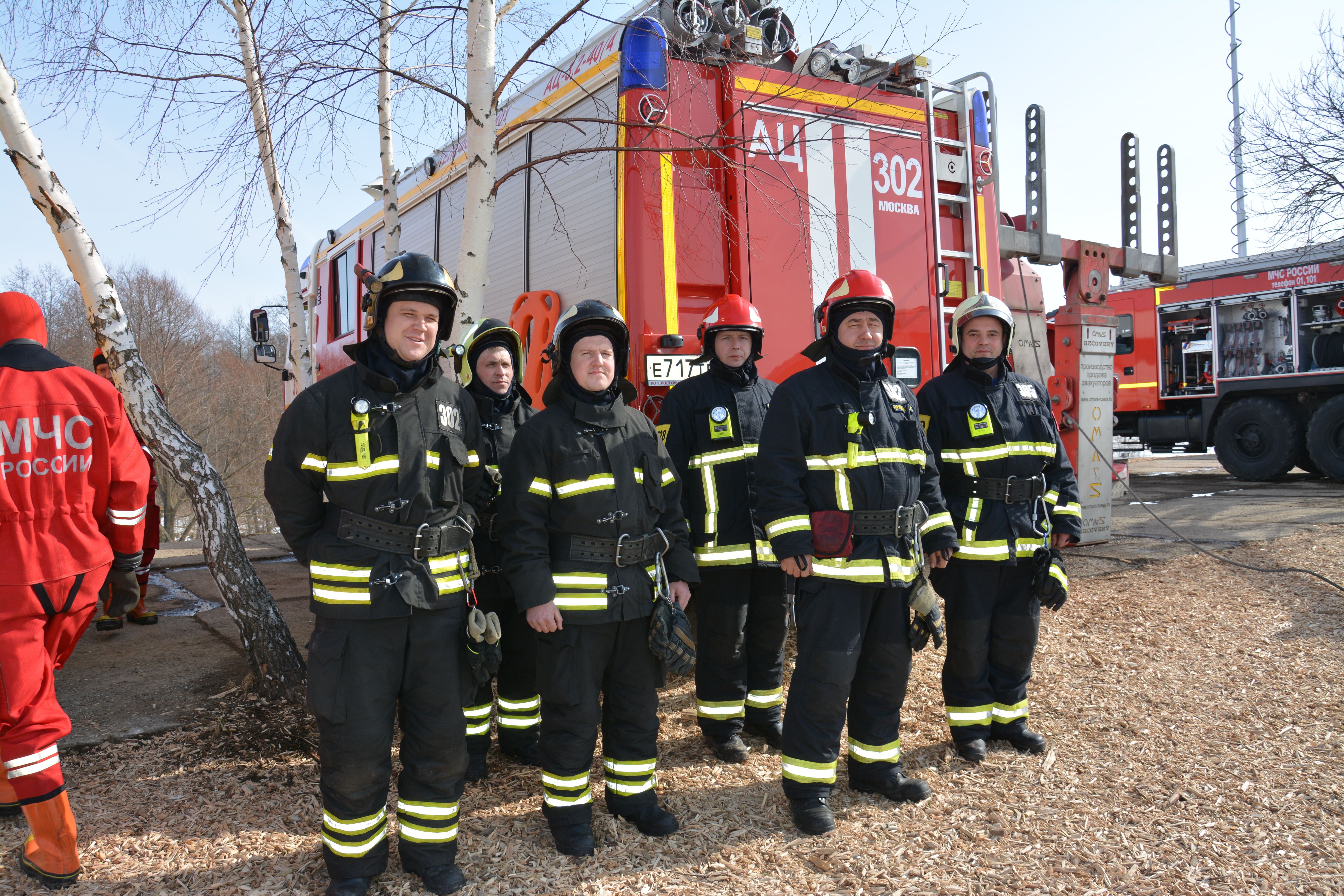 Московские пожарные создают новые отряды в ТиНАО