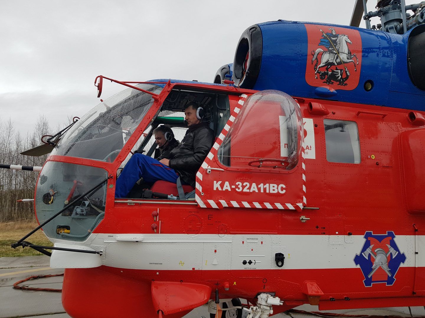 В апреле сотрудники Московского авиацентра спасли 10 человек. Фото: пресс-служба Управления по ТиНАО Департамента ГОЧСиПБ 
