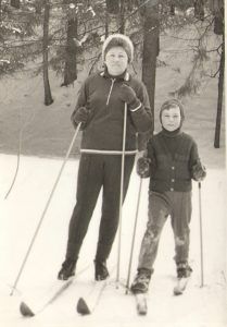 1977 год. Лидия Рябинкина с сыном Дмитрием. Фото: предоставлены Екатериной Беликовой