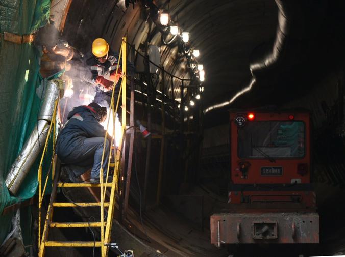 «Салатовую» ветку метро на севере Москвы продлят за МКАД под землей