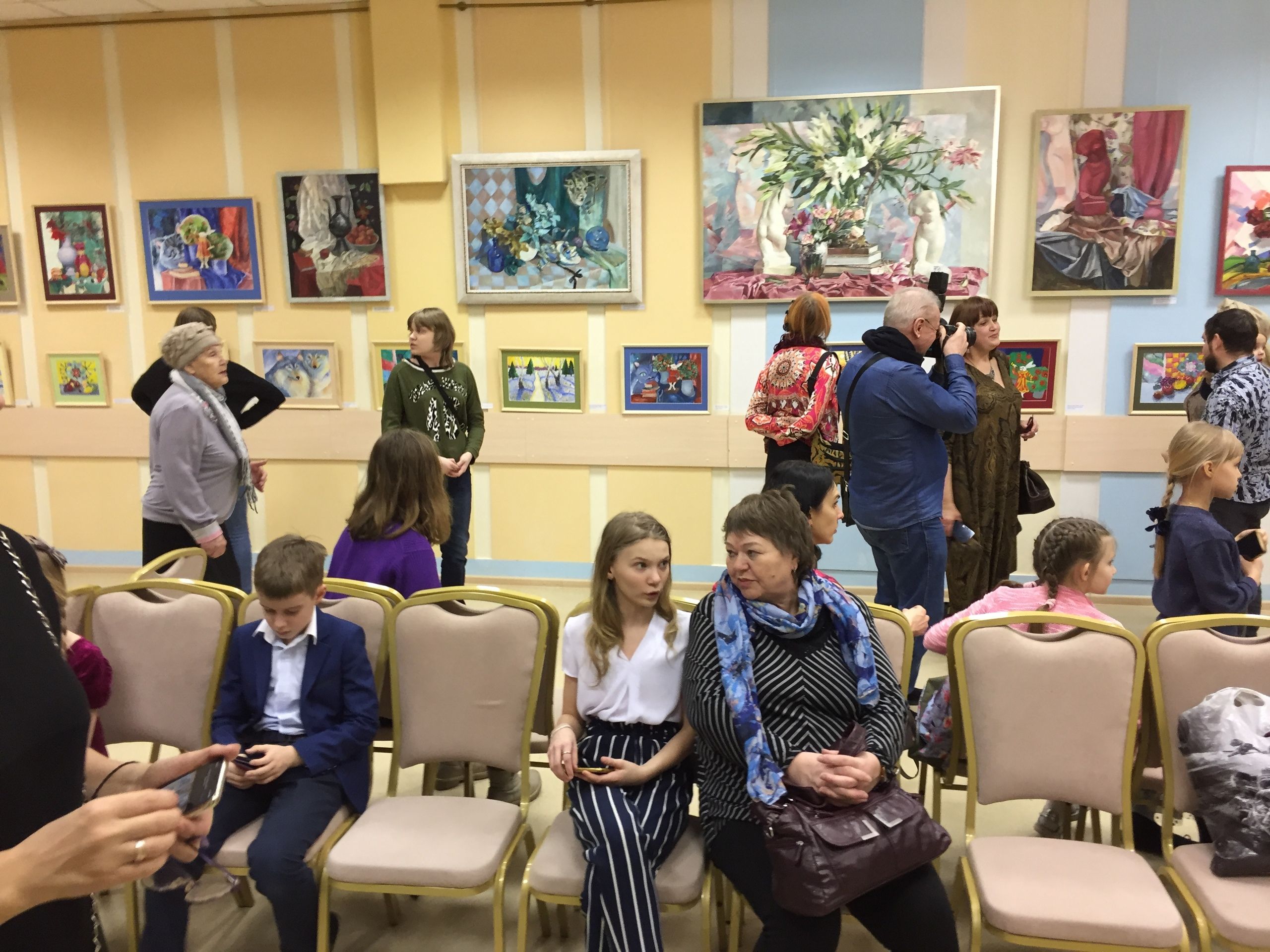 Видеоэкскурсию по выставке картин провели на базе Дома культуры «Десна»