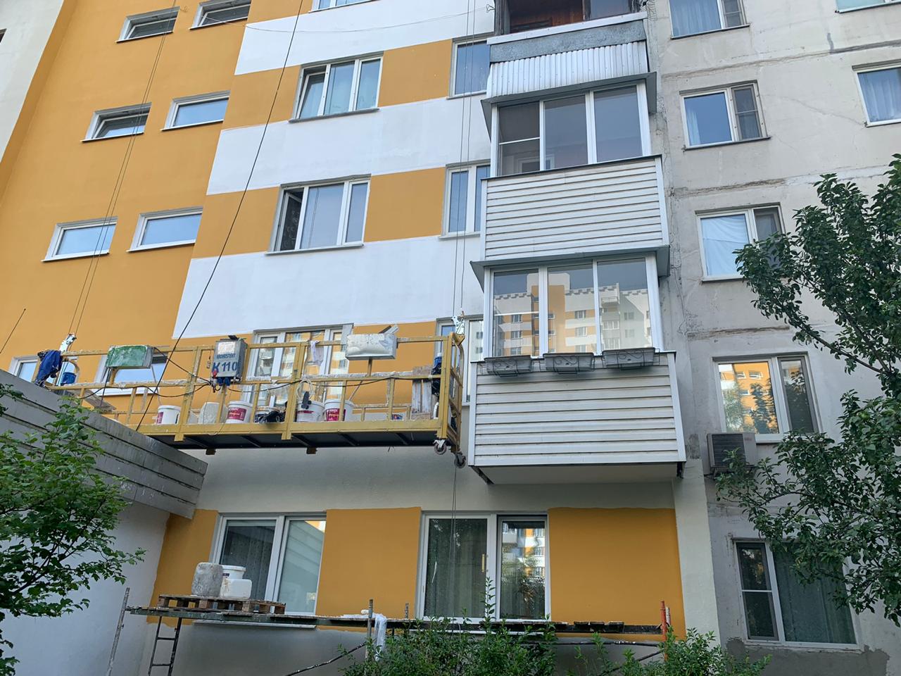Фасад жилого здания обновят в Десеновском