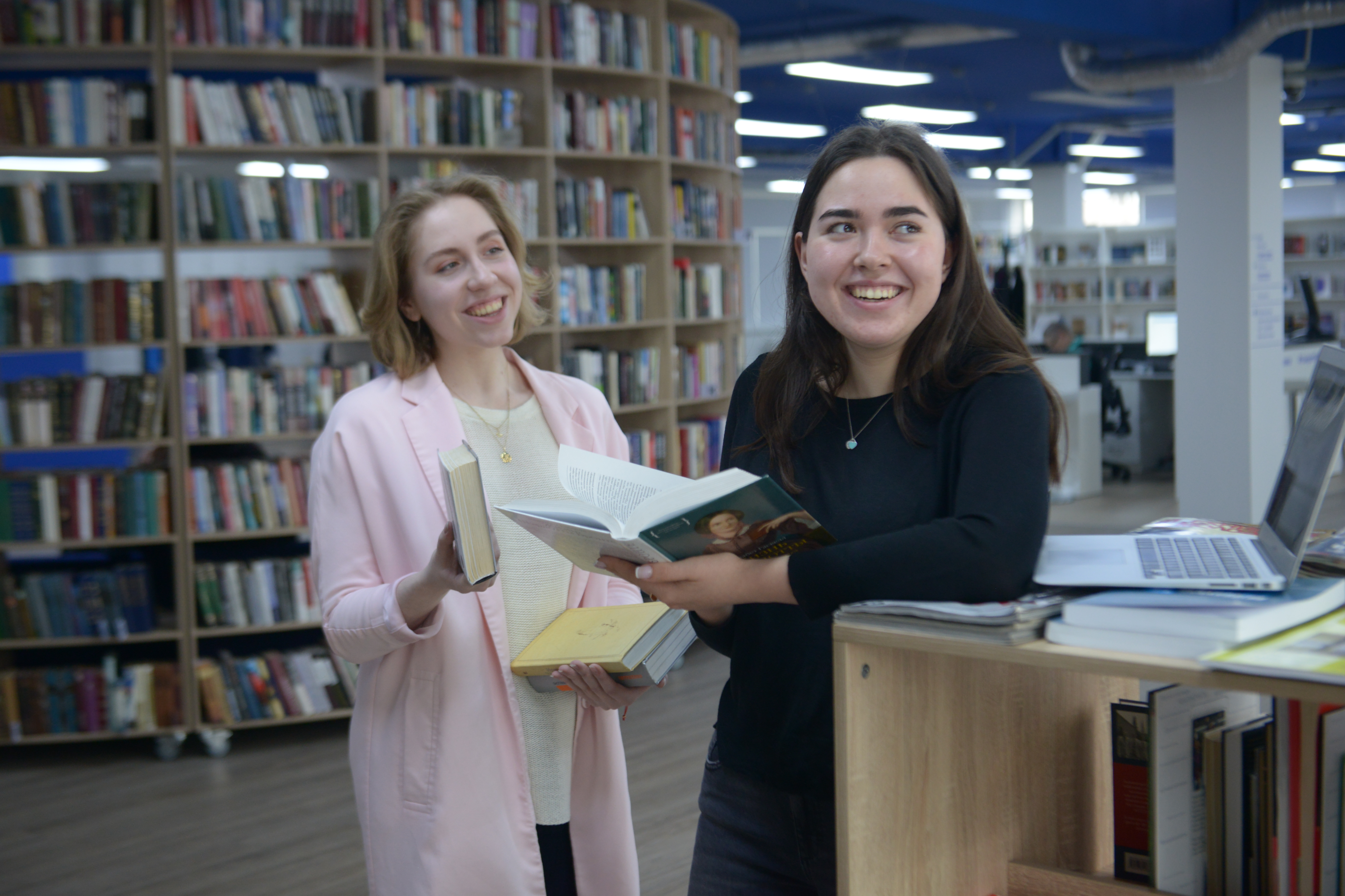 Более миллиона изданий обрели хозяев в рамках проекта «Списанные книги» в Москве