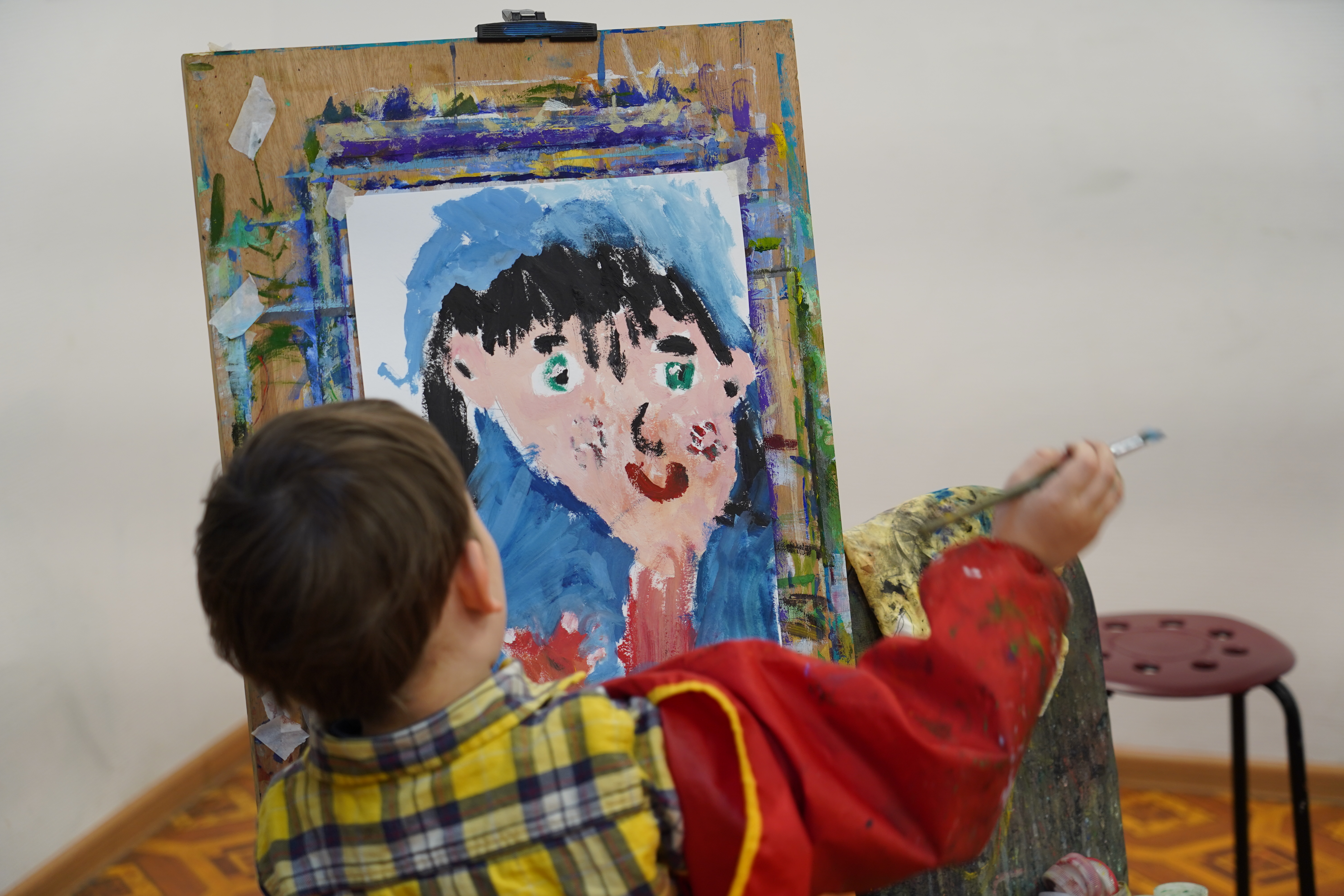 Школьники из Московского приняли участие в конкурсе рисунков «Москва — для жизни, для детей!»
