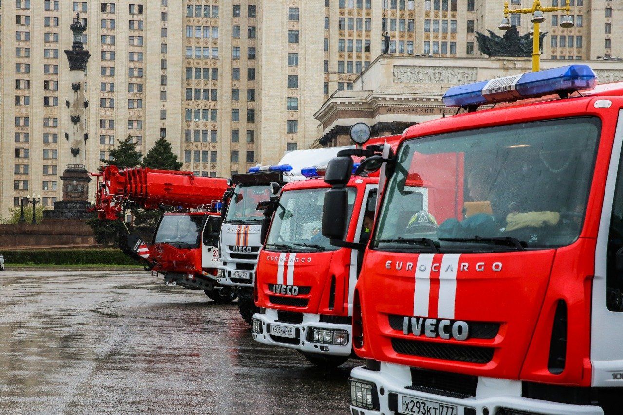 Двенадцать лет с момента создания исполнилось Пожарно-спасательному центру Москвы