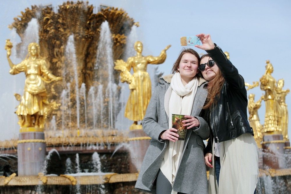 На ВДНХ завершится сезон работы всех 23 фонтанов. Фото: Анна Иванцова