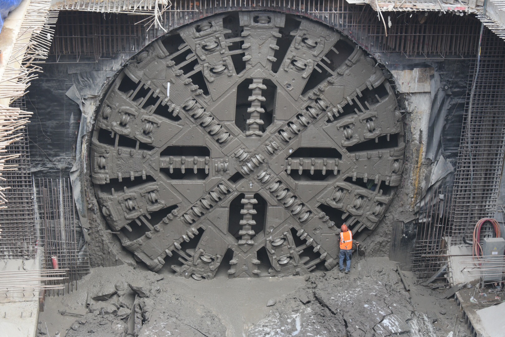 Большое кольцо метро в Москве достроят через два года