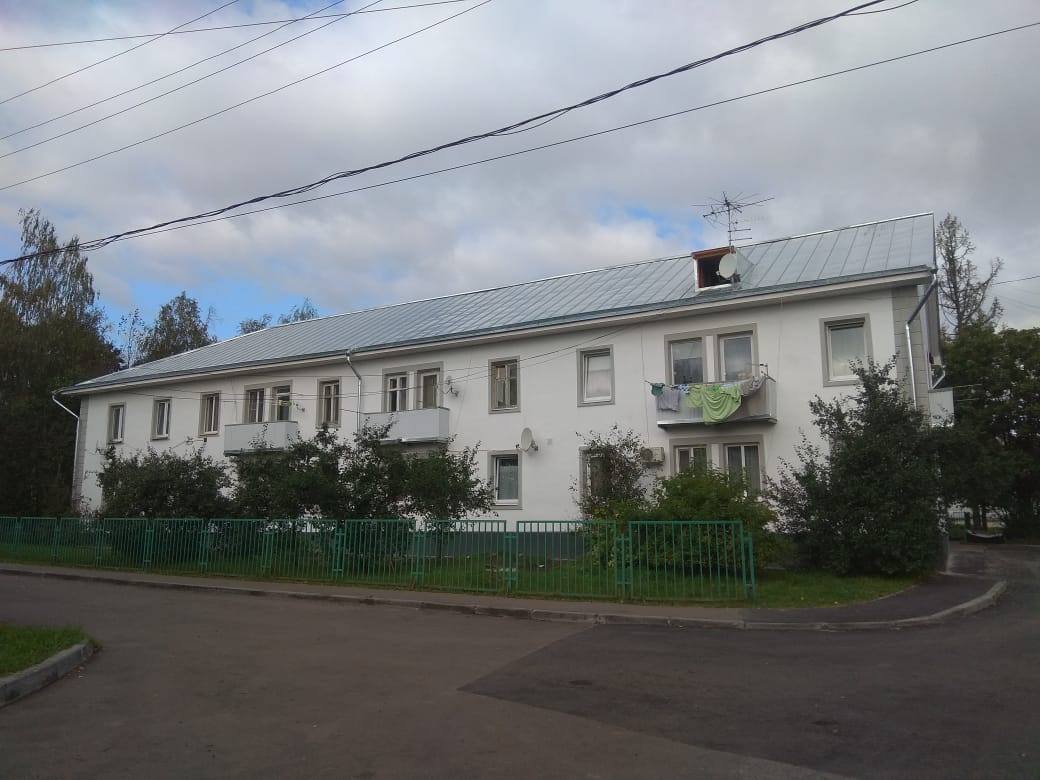 Фасад жилого дома в Марушкинском обновили в рамках программы капитального ремонта