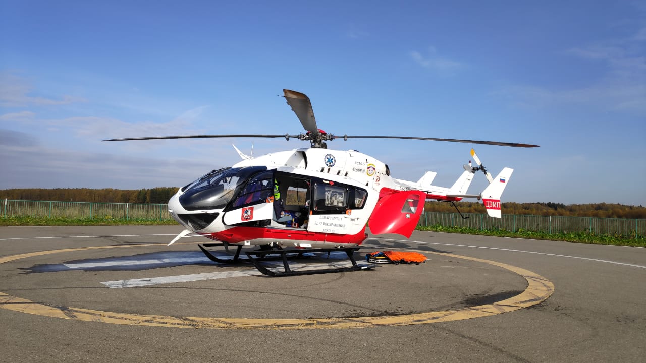 Экипаж дежурного санитарного вертолета вылетел в Новую Москву