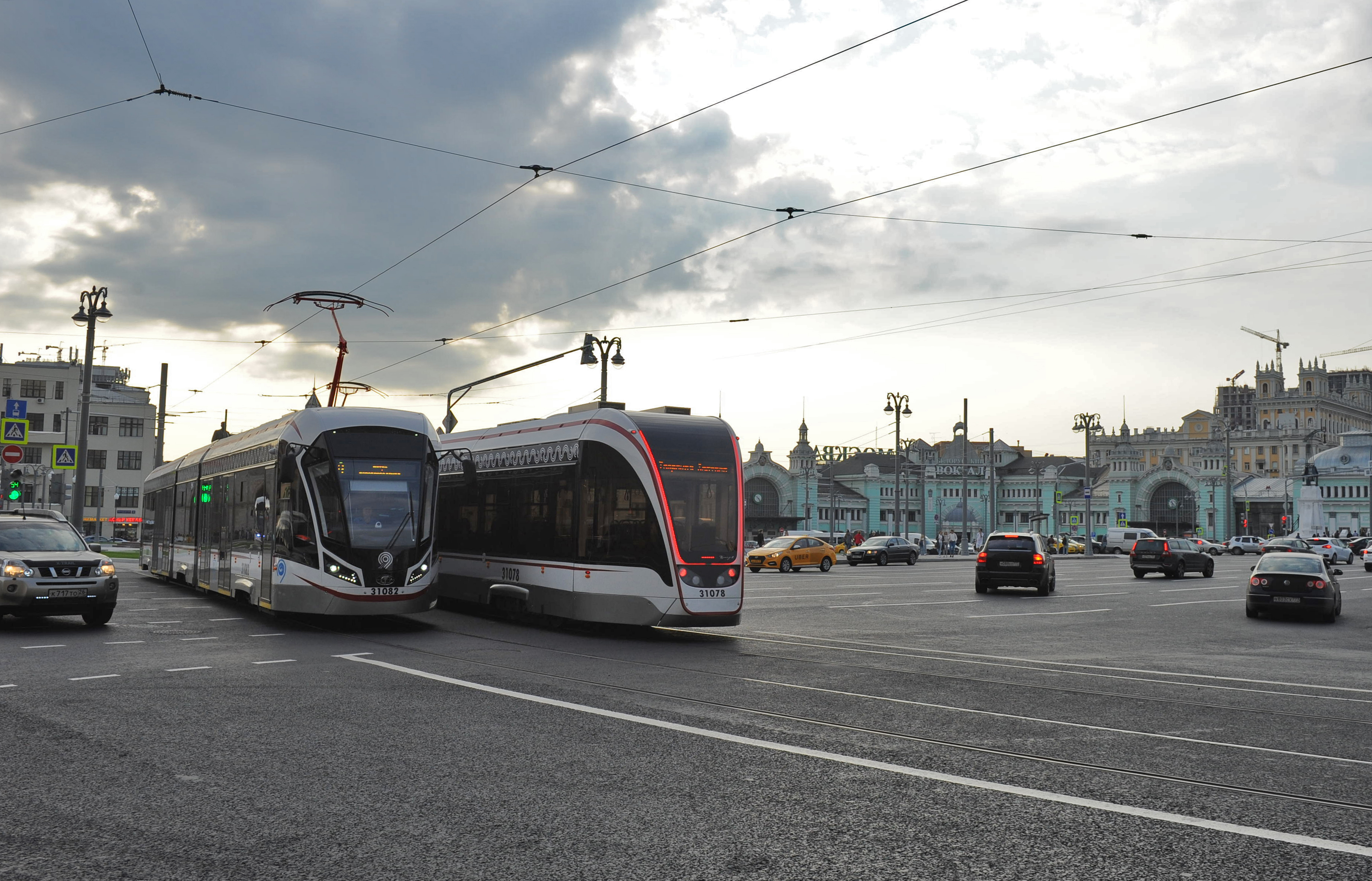 Компактные трамваи появятся в Москве в следующем году