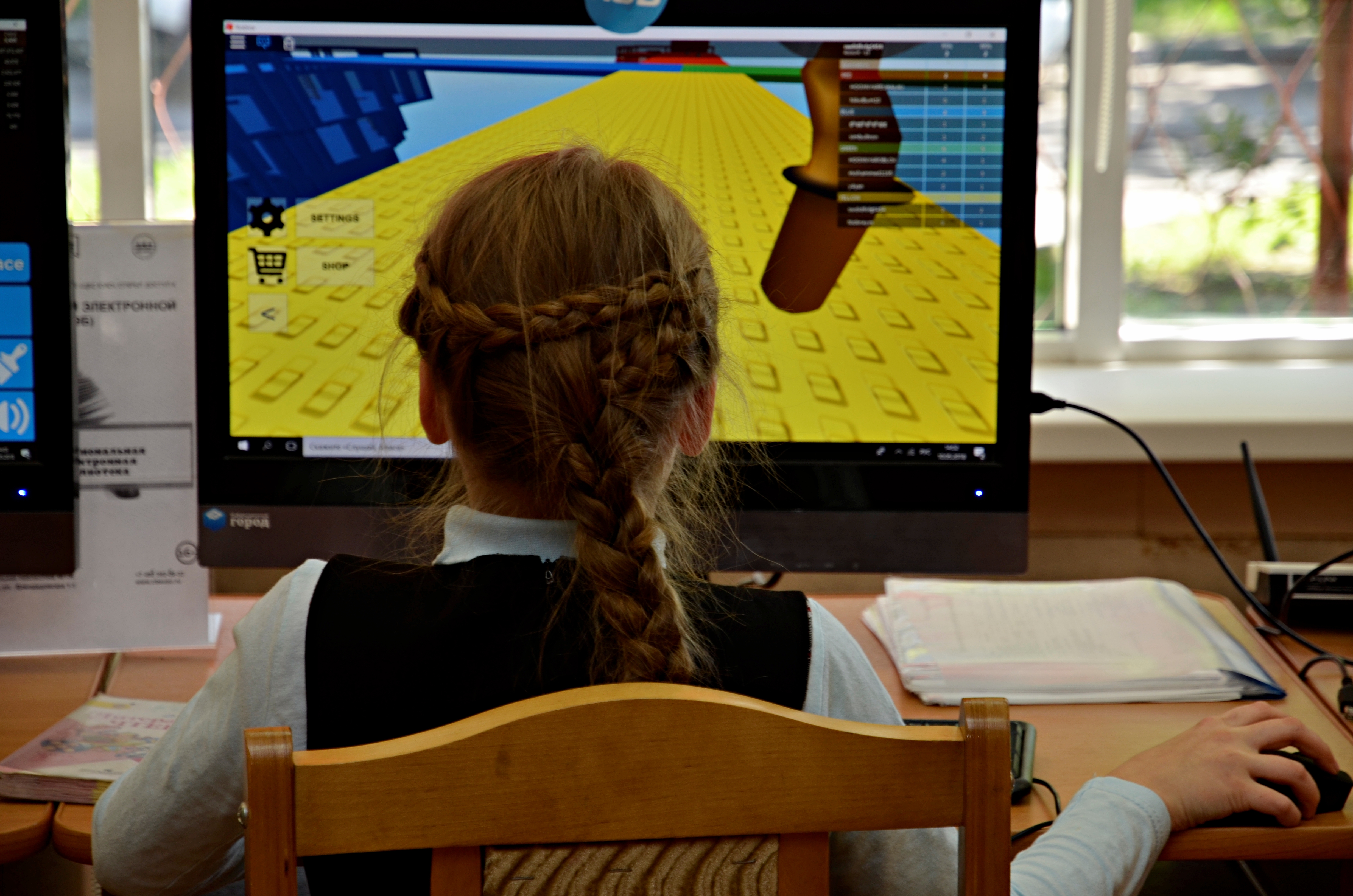 Онлайн-программу для школьников подготовили в детских технопарках Москвы
