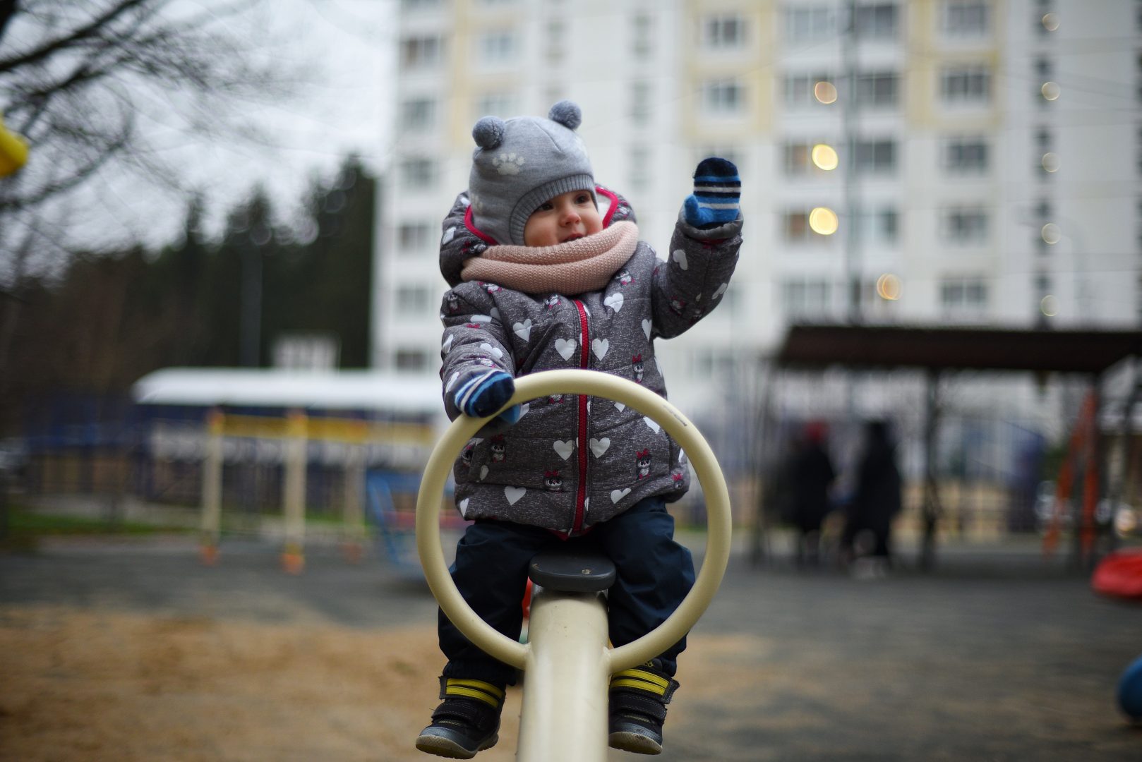 Дети получат благоустроенные площадки. Фото: Александр Кожохин, «Вечерняя Москва»