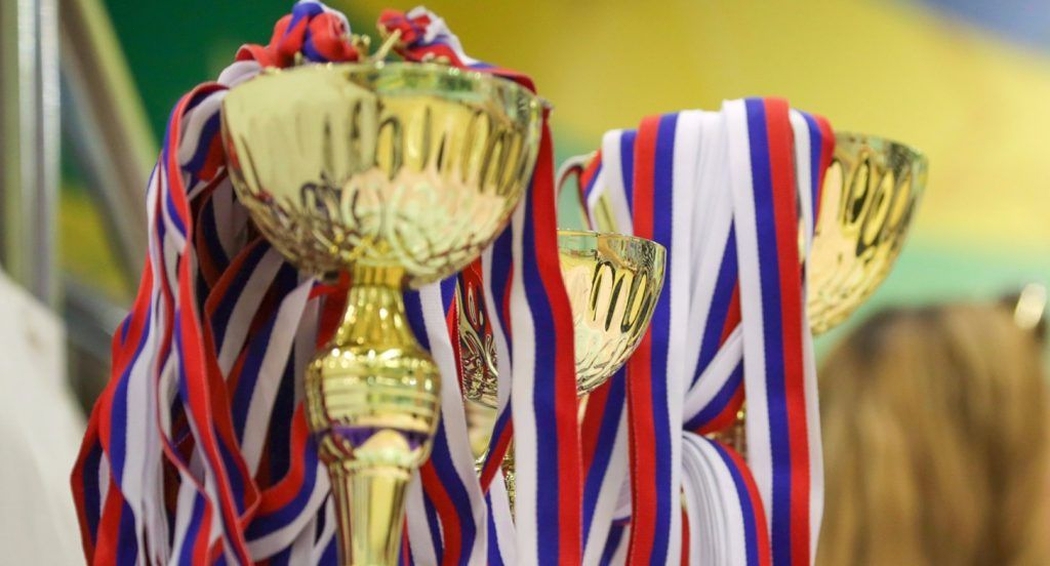 Команда из Щербинки заняла второе место на соревнованиях по керлингу
