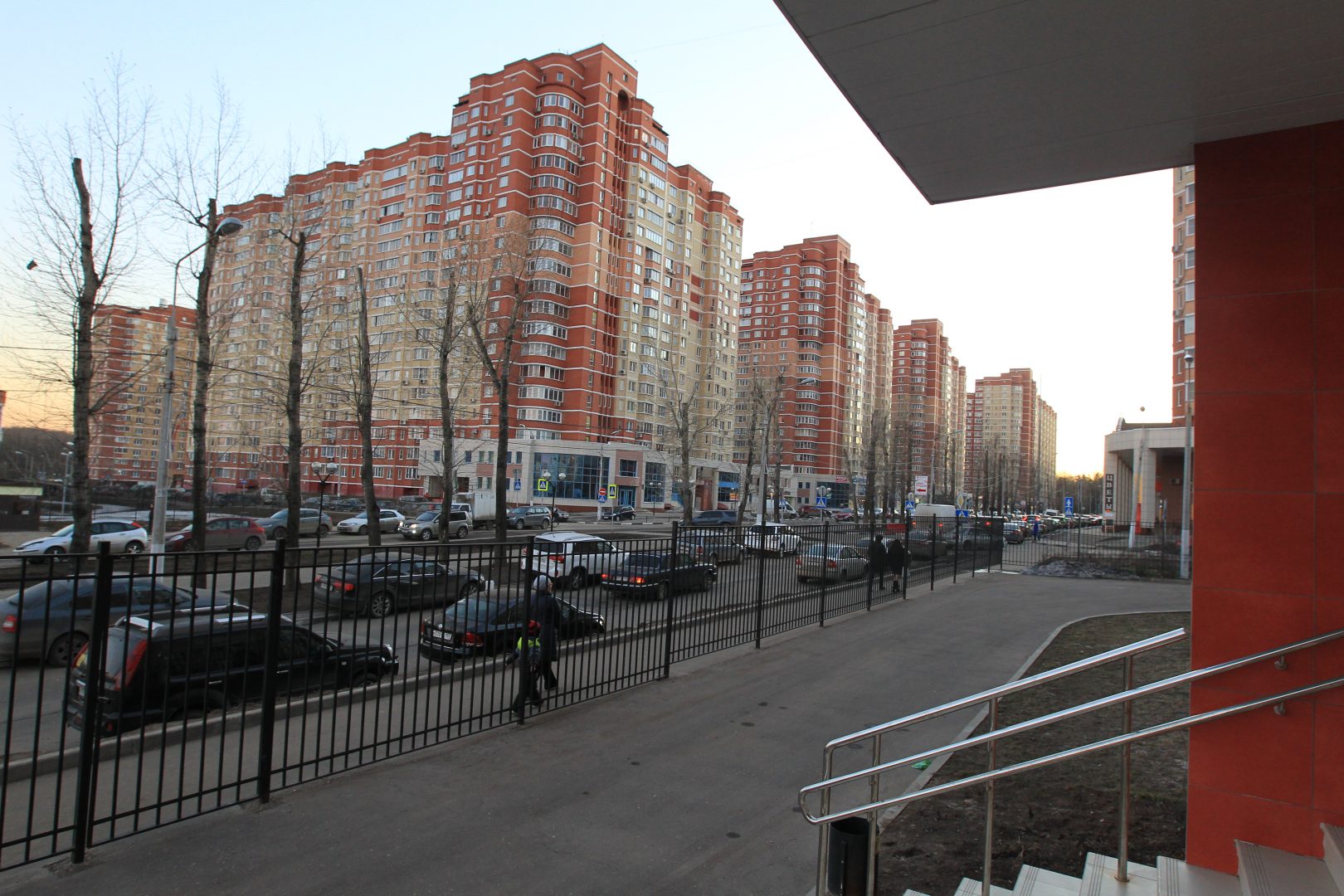 17 марта 2015 года. Московский. Территория рядом с новостройками. Фото: Владимир Смоляков