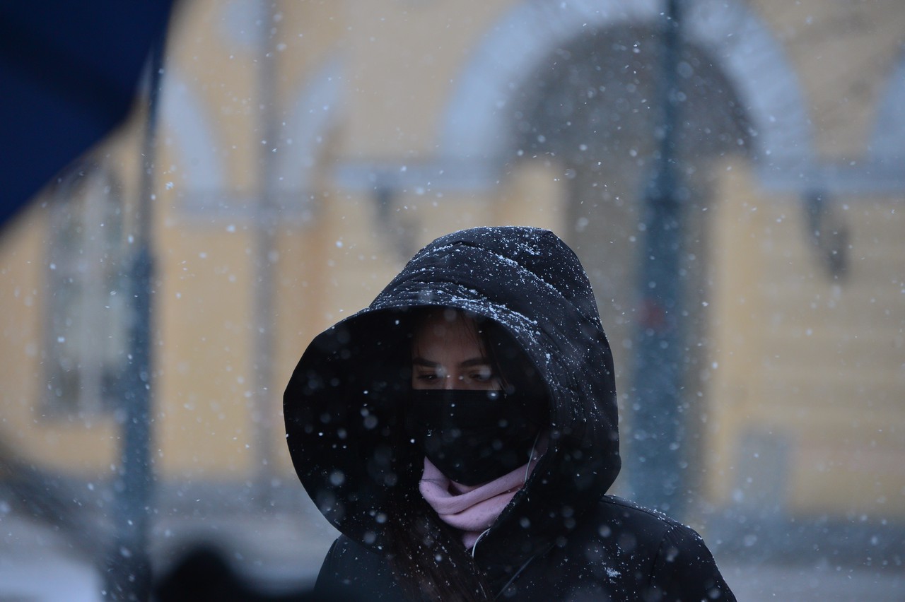 Москвичей ждет морозная погода в четверг