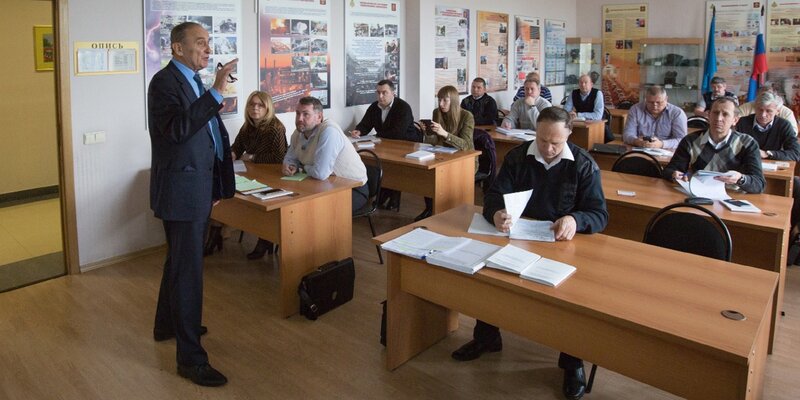 Константин Хижняков признан лучшим преподавателем   Учебно-методического центра столицы