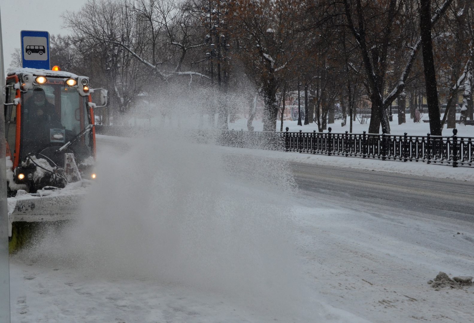 Специалисты проведут уборку снежных заносов в поселении Новофедоровское. Фото: Анна Быкова