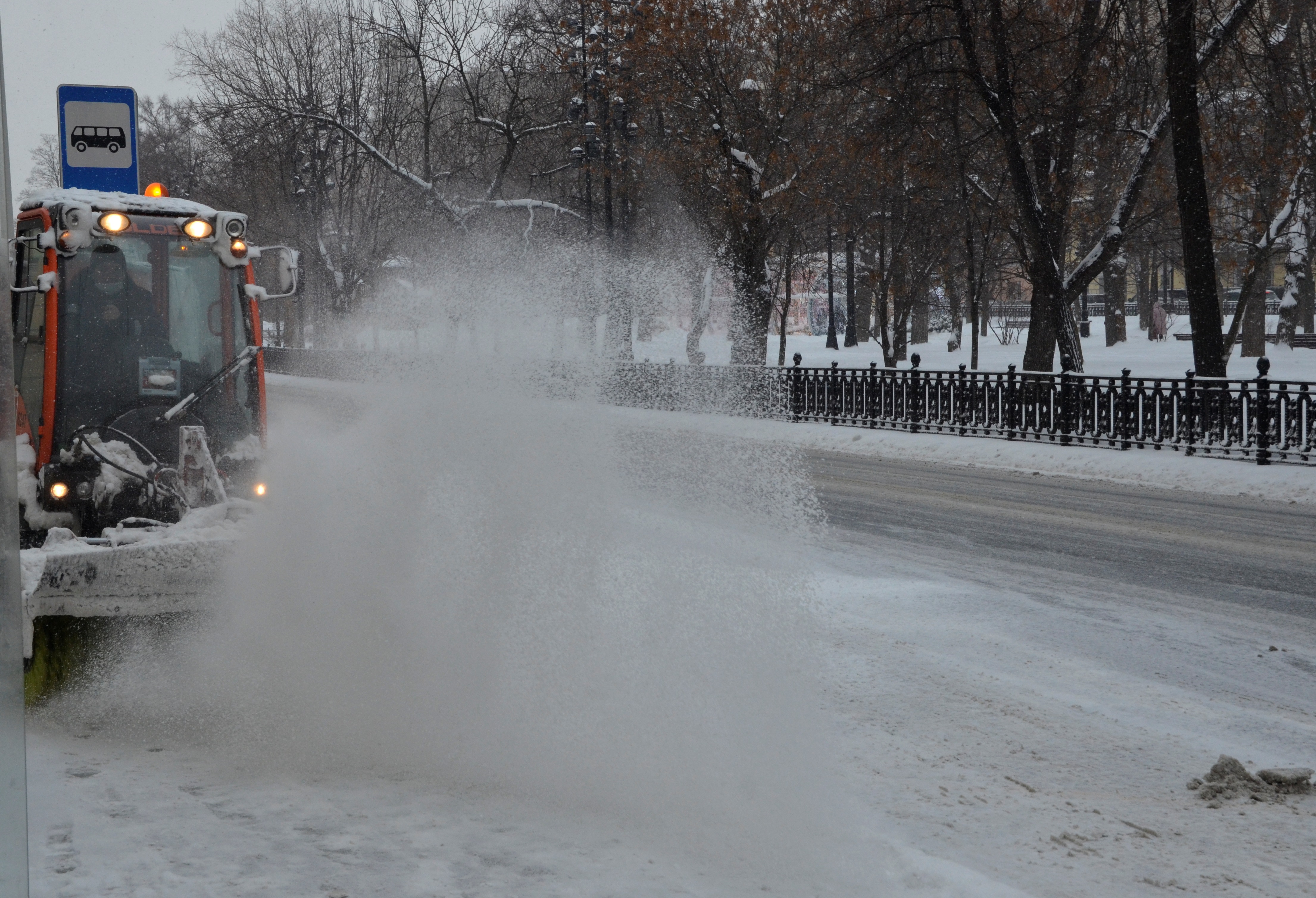 Специалисты проведут уборку снежных заносов в поселении Новофедоровское