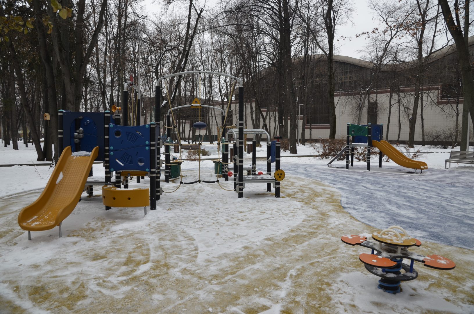 Жители Краснопахорского выбрали формат благоустройства детской площадки в поселении. Фото: Анна Быкова