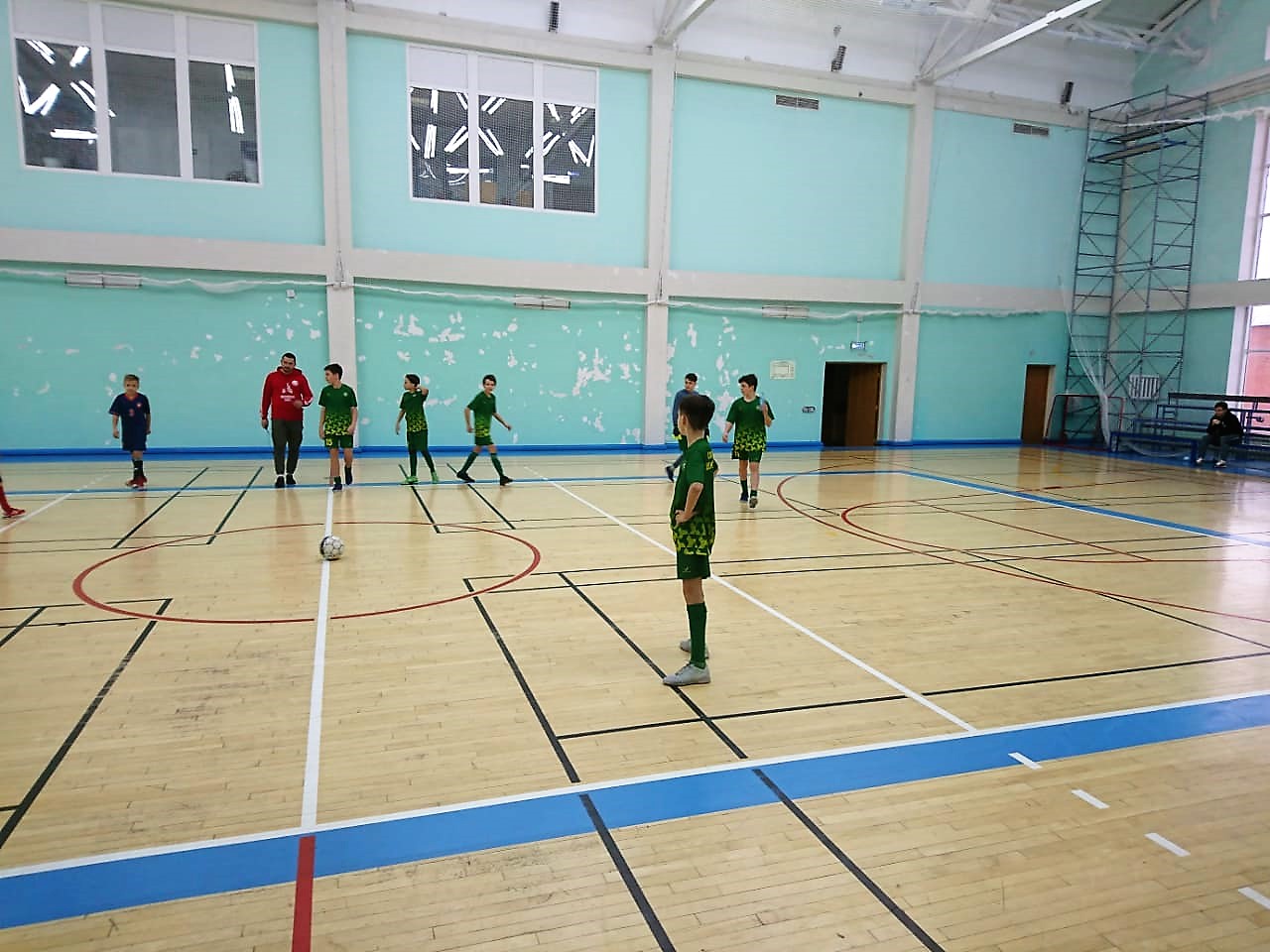 Юные футболисты из Сосенского прорвались в полуфинал межокружной спартакиады