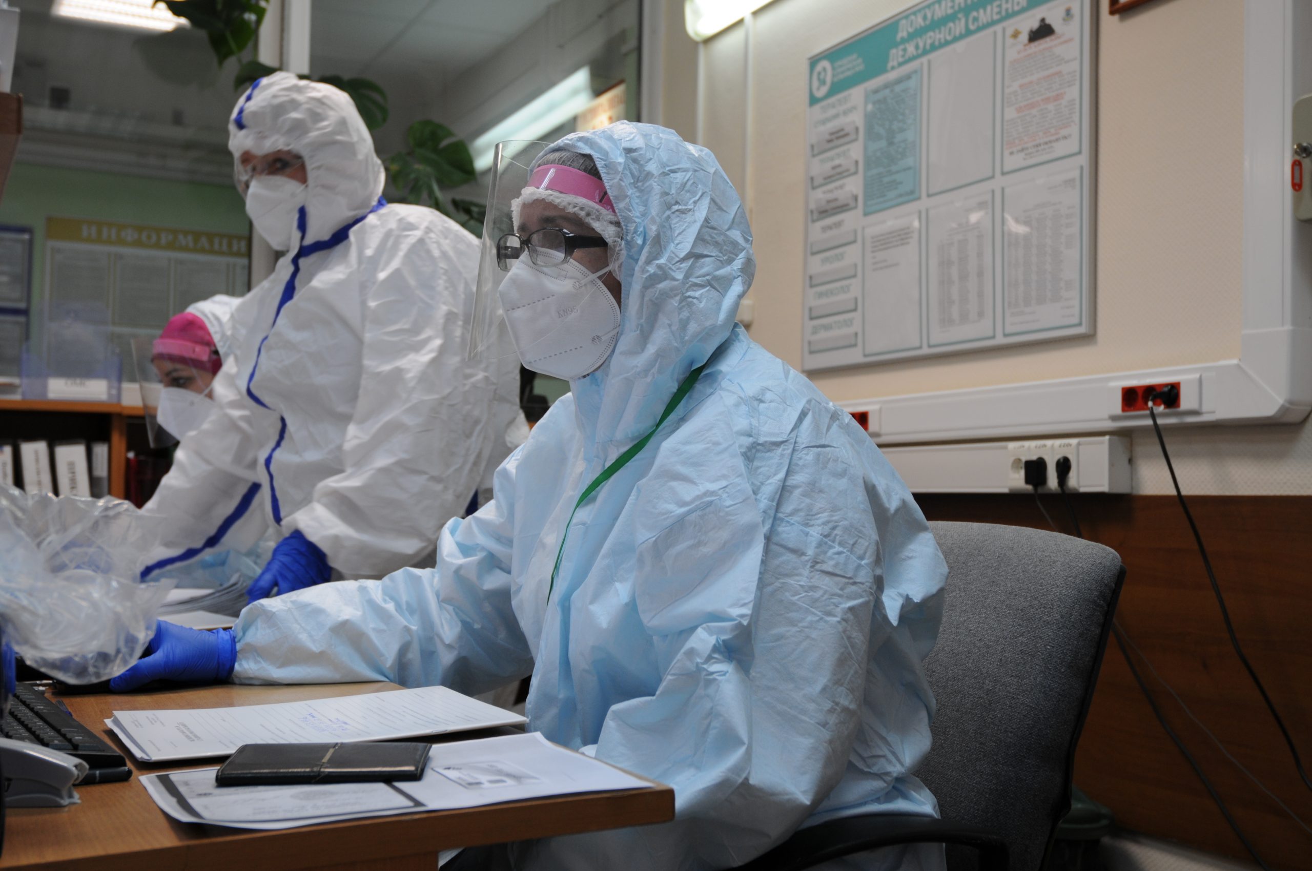 Сотрудники штаба по предупреждению распространения коронавируса поделились информацией о зараженных в столице за последние сутки