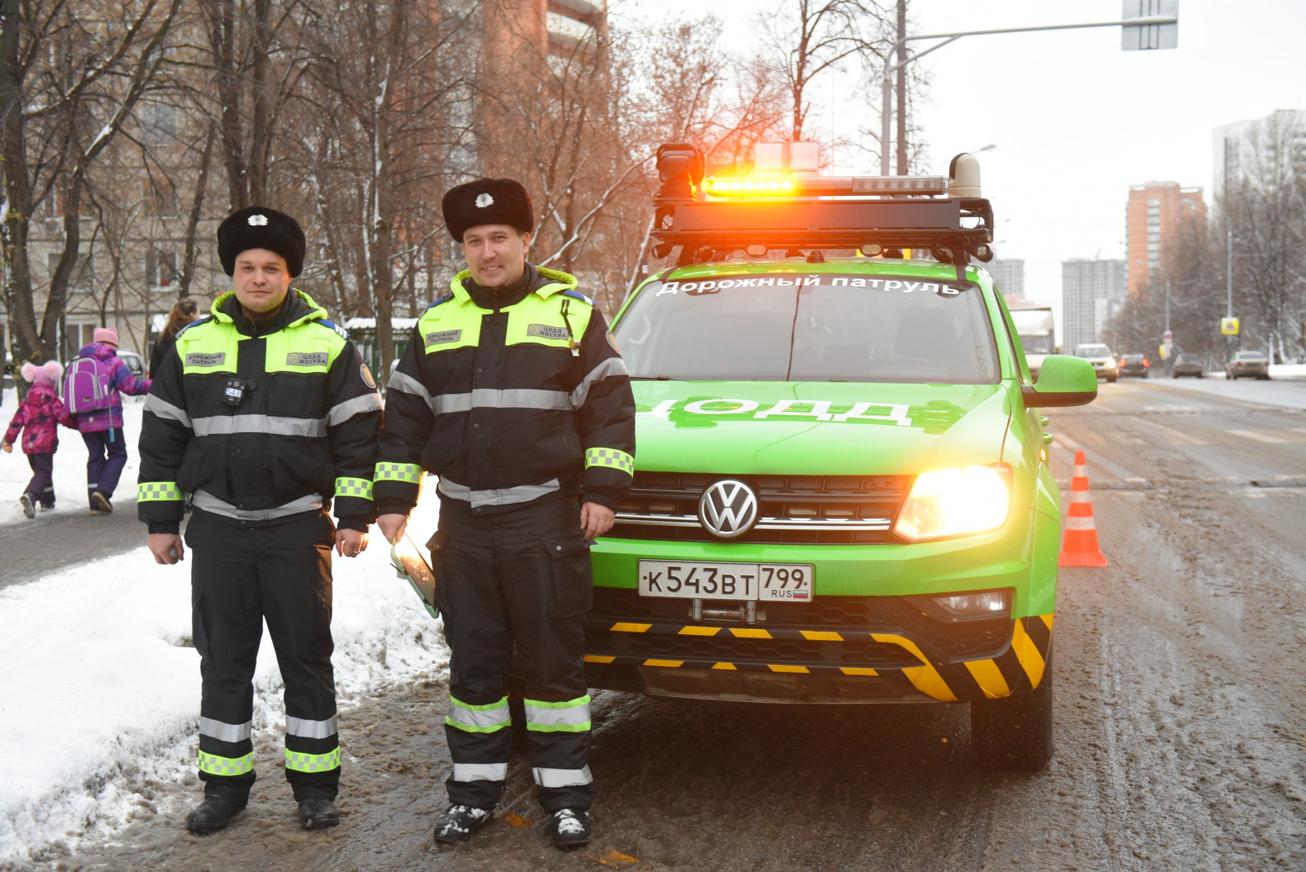 Водителей Москвы призвали отложить поездки из-за снегопада