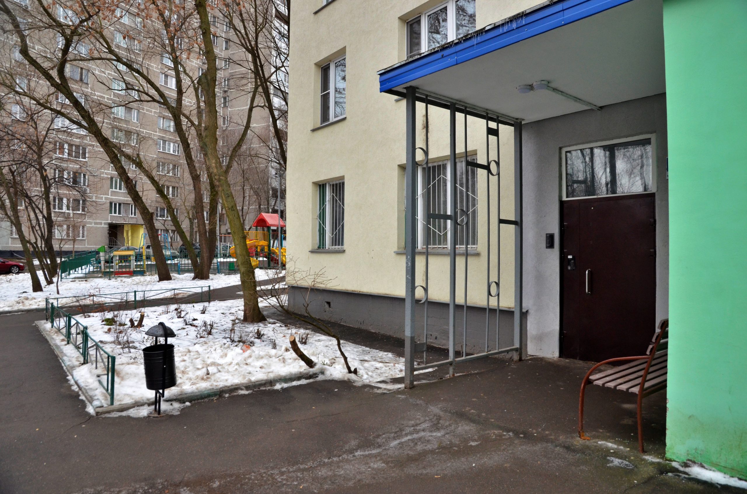 Специалисты провели мониторинг многоквартирных домов в Роговском на предмет сохранности теплового контура. Фото: Анна Быкова