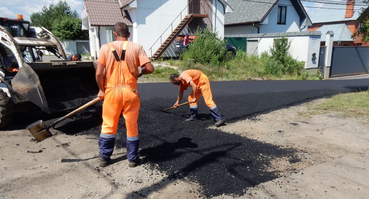 Подготовка перечня объектов дорожного хозяйства для ремонта в весенне-летний период началась в Краснопахорском