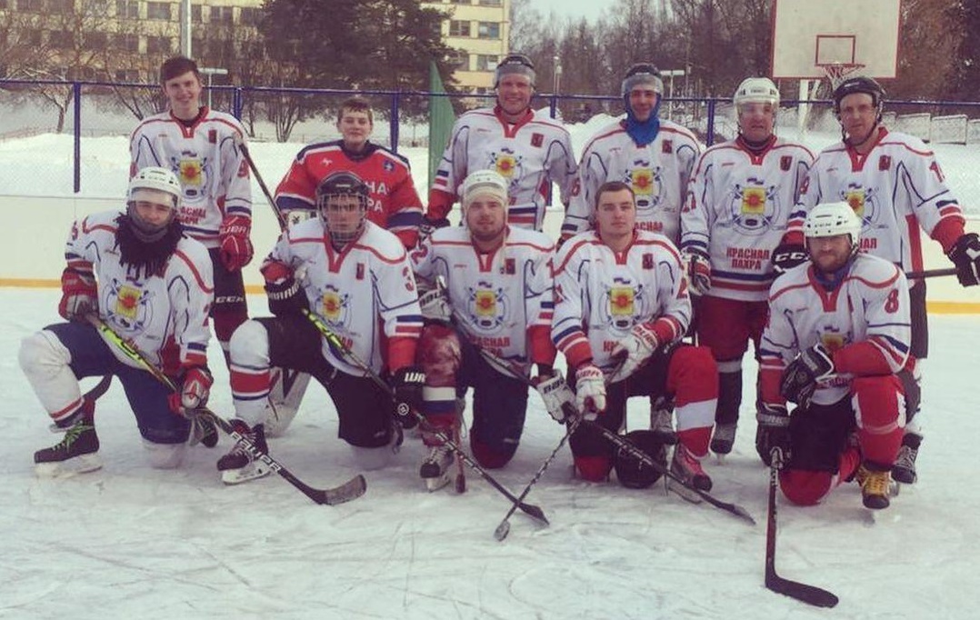 Хоккеисты из Краснопахорского стали победителями соревнований на Кубок поселения Десеновское