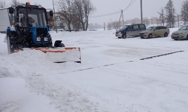 Специалисты коммунальных служб расчистят территорию поселения Роговское от снега