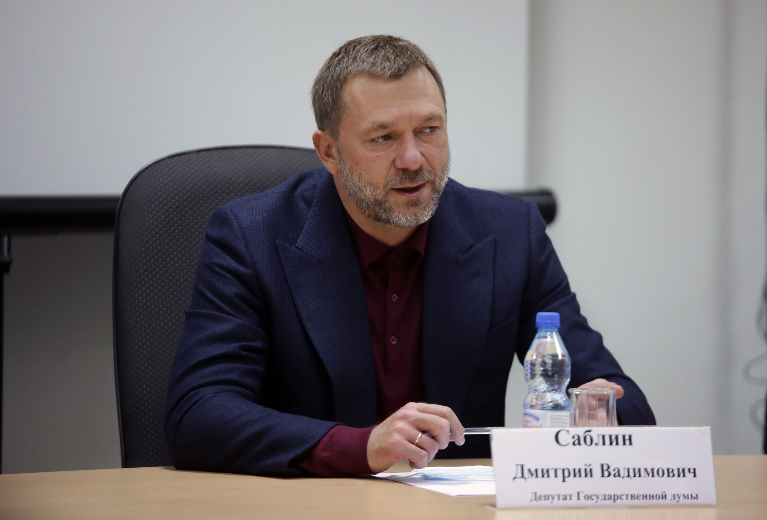 Дмитрий Саблин обсудил участие в предварительном голосовании «Единой России» с муниципальными депутатами