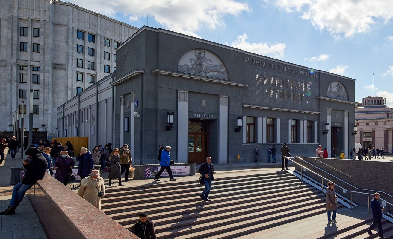 Москвичам рассказали, как шла реставрация кинотеатра «Художественный». Фото: сайт мэра Москвы