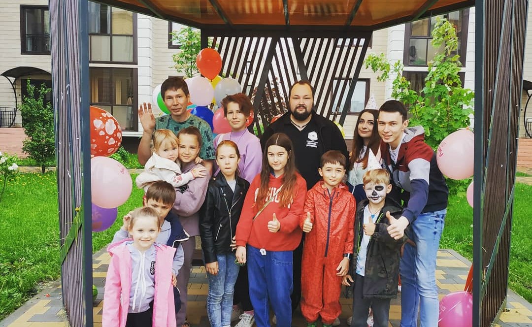 Активисты Молодежной палаты Десеновского провели мероприятие ко Дню защиты детей