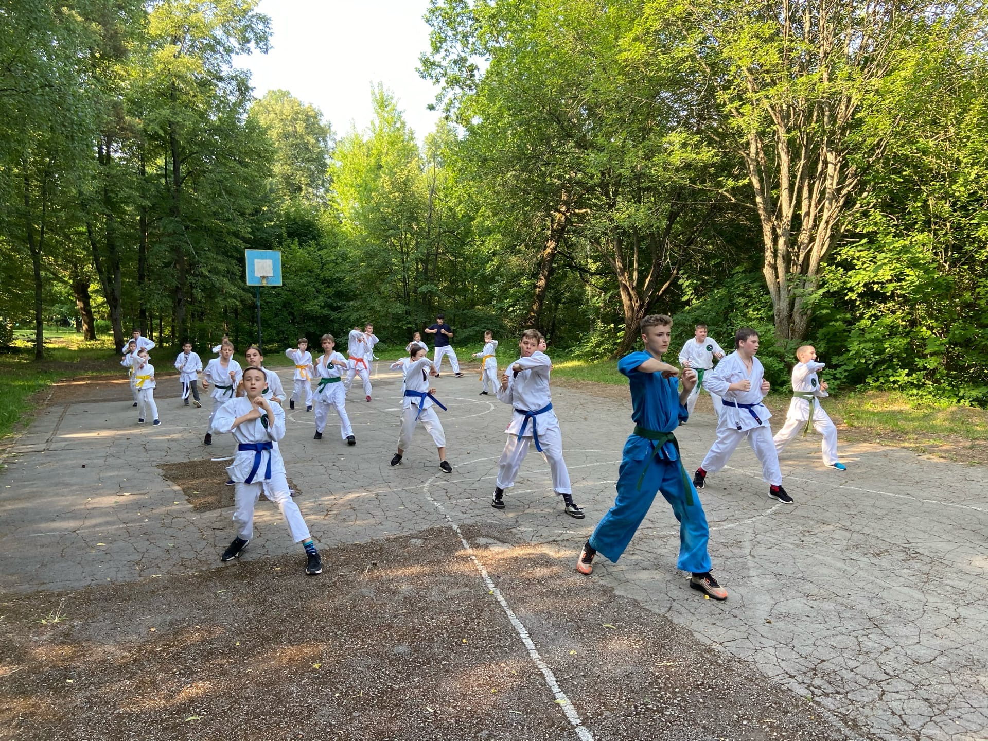 Спортсмены из Щербинки провели занятия в летнем лагере