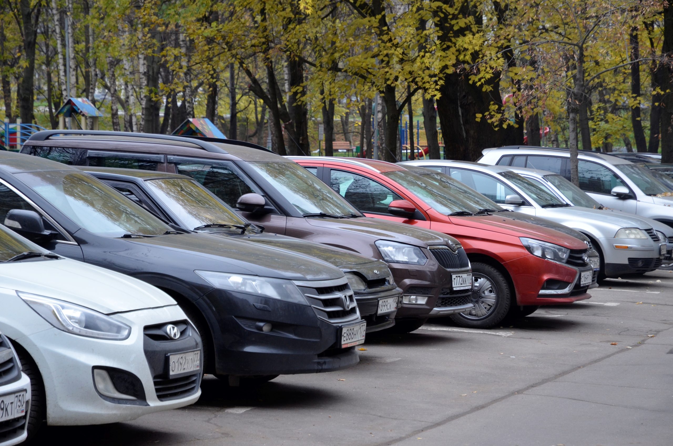 Новая парковка в Ясеневе приглянулась властям города. Фото: Анна Быкова