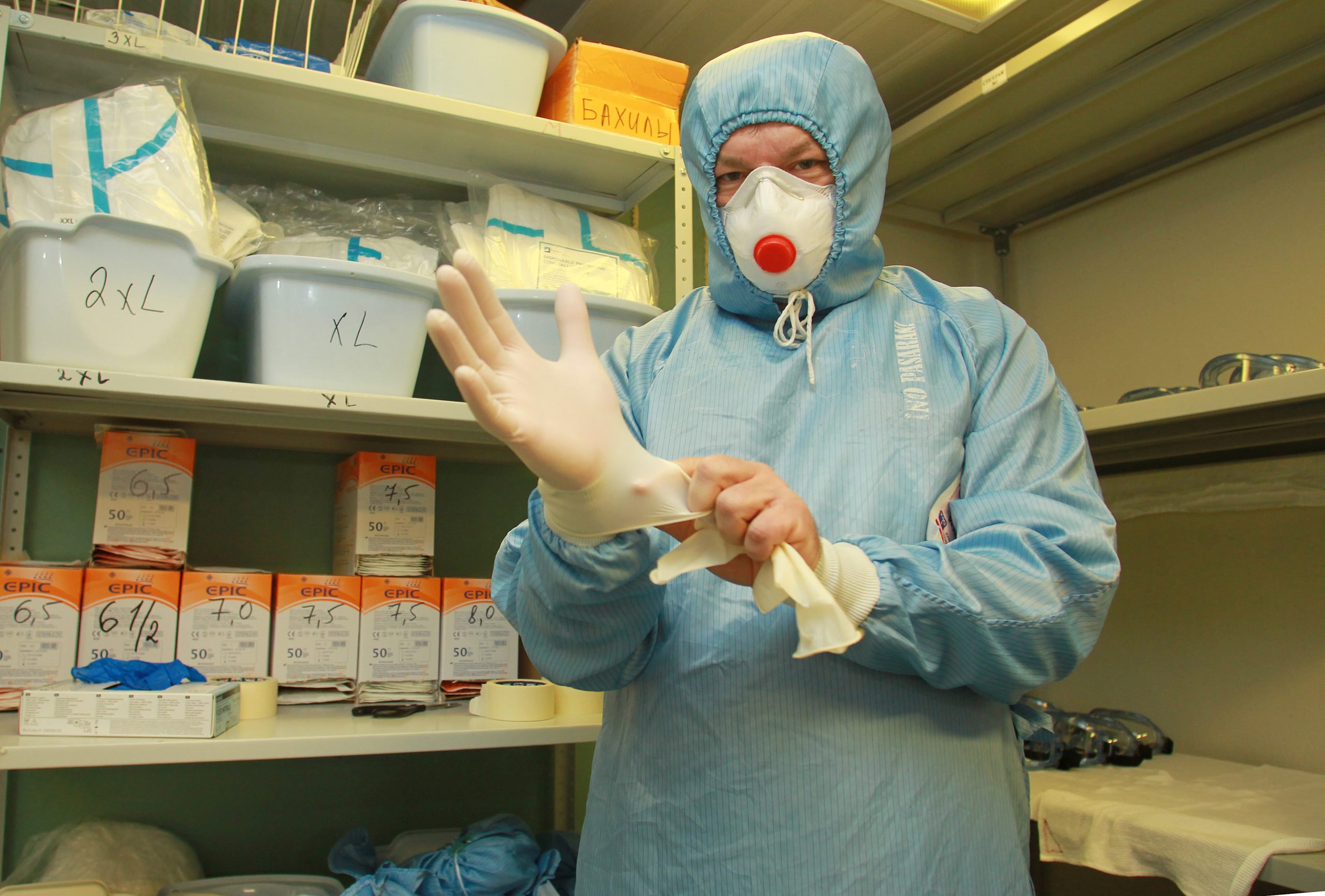 За последние сутки в московском регионе зафиксировали 4 595 новых случаев инфекции коронавируса. Фото: Наталия Нечаева, «Вечерняя Москва»