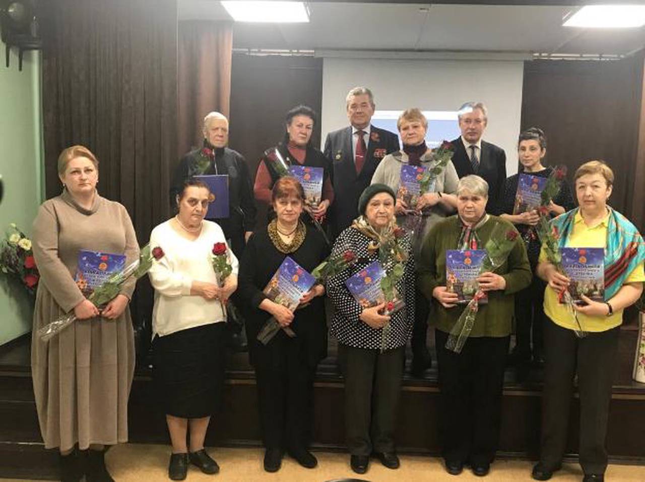 Церемония вручения книг памяти прошла в Детско-юношеском центре Щербинки