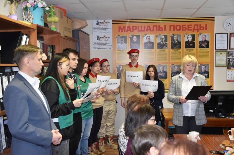 Активисты Молодежной палаты Новофедоровского встретились с узниками концлагерей