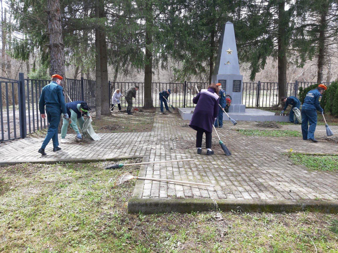 Мемориально-патронатная акция состоялась в Кленовском