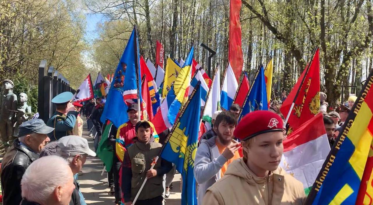 Праздничные мероприятия в честь Дня Победы прошли в Десеновском