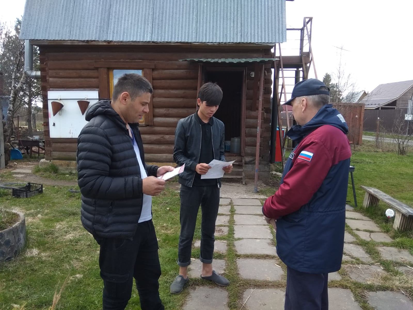 Дачникам напомнили о правилах пожарной безопасности