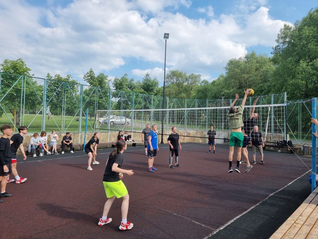 Турнир по волейболу состоялся в поселении Марушкинское
