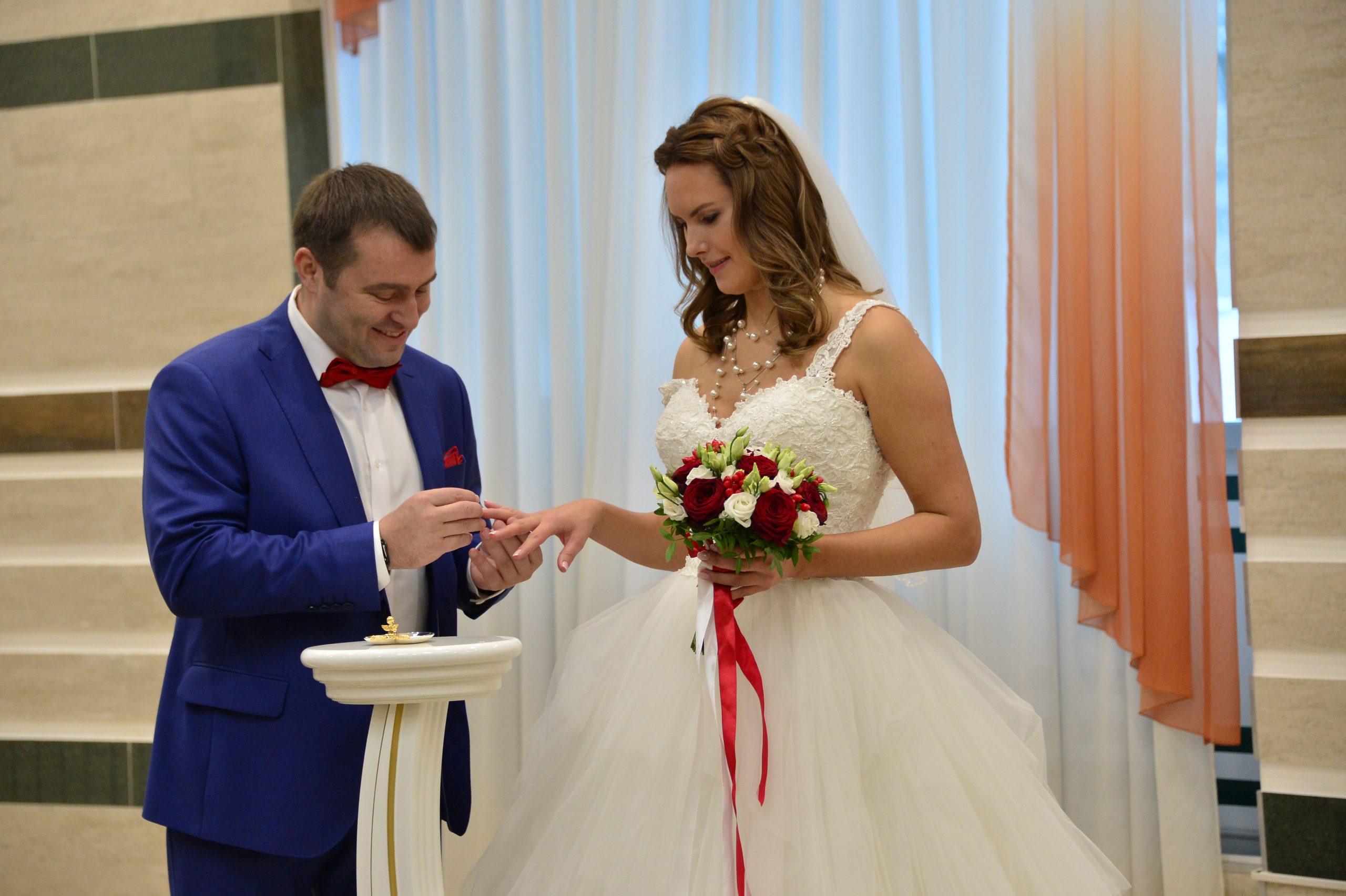 Внимание, улыбнитесь!: фотозоны площадок бракосочетания теперь доступны на сайте мэра Москвы