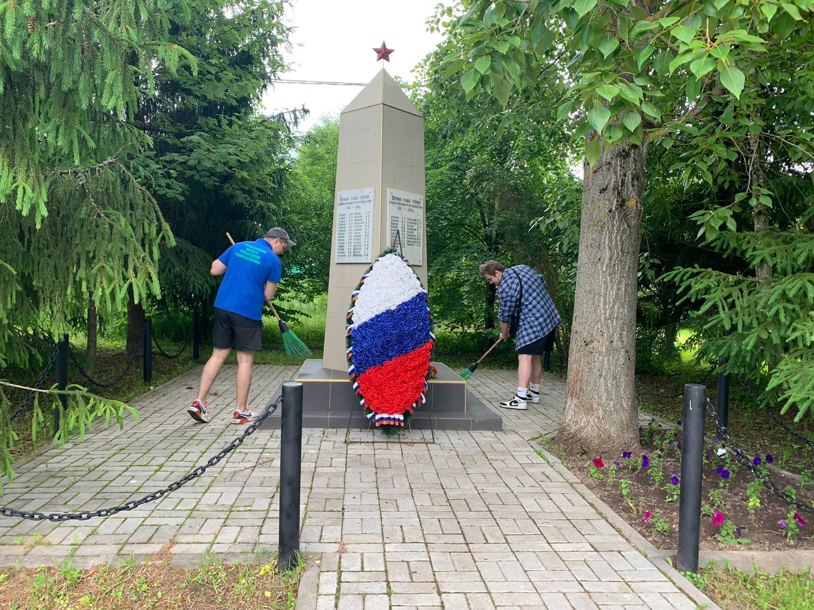 Мемориально-патронатную акцию провели в поселении Первомайское