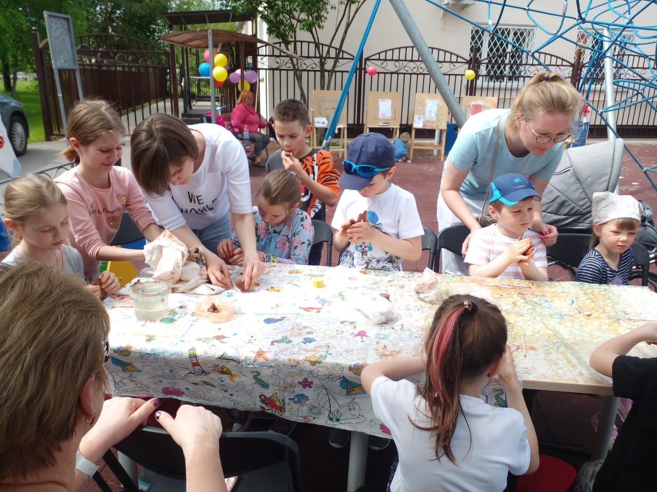 День защиты детей отметили в библиотеке №260 поселения Десеновское